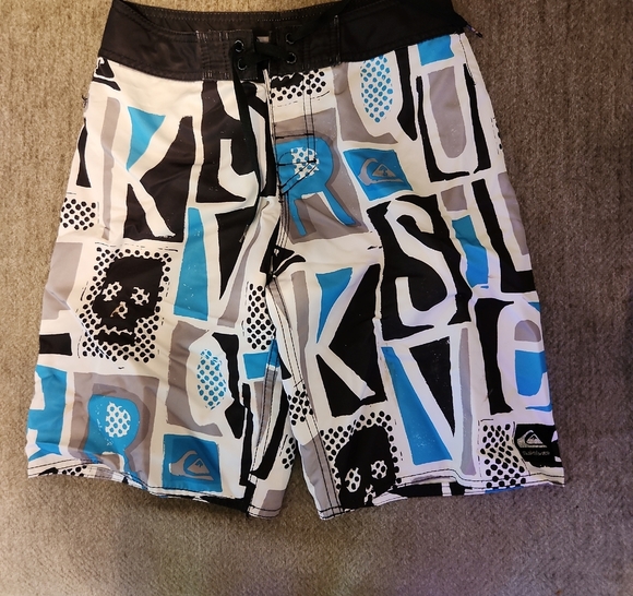 Quiksilver Boys Blue and Black Patterned Shorts - Picture 1 of 5
